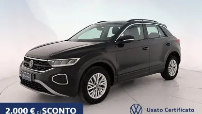 Usata VW T-Roc Life 116 CV (85 kW) 2025 Deep black perlato SUV