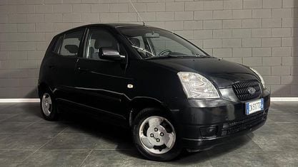 Usata Kia Picanto LX 61 CV (44 kW) 2004 Nero Utilitaria