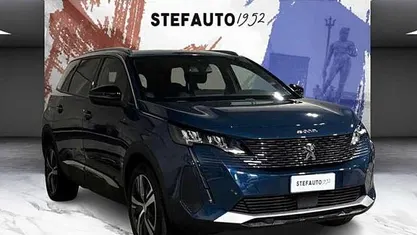Usata Peugeot 5008 Allure 131 CV (96 kW) 2024 SUV