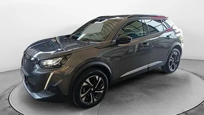 Usata Peugeot 2008 Allure 102 CV (75 kW) 2023 Grigio SUV