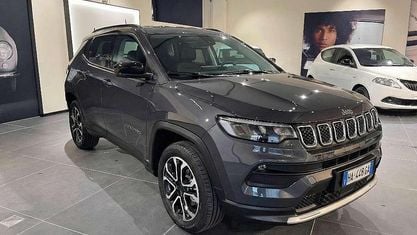 Usata Jeep Compass Altitude 131 CV (96 kW) 2024 Blue shade SUV