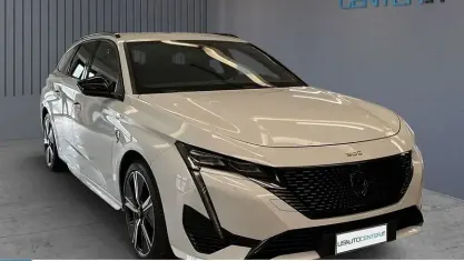 Usata Peugeot 308 GT 136 CV (100 kW) 2025 Bianco Berlina