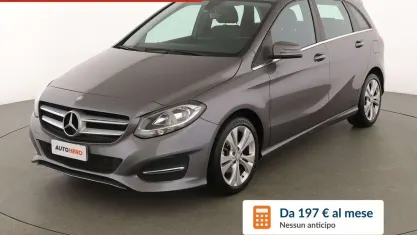 Usata Mercedes B180 AMG 110 CV (80 kW) 2015 Grigio Monovolume