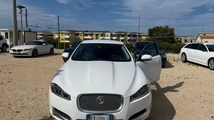 Usata Jaguar XF 190 CV (139 kW) 2012 Bianco Berlina