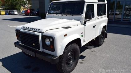 Usata Land Rover Defender S 122 CV (89 kW) 2008 Bianco SUV