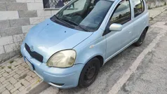 Blu/azzurro Usata 2004 Toyota Yaris Sol Due volumi | 1000 €