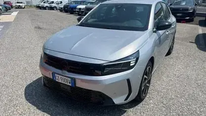 Usata Opel Corsa 101 CV (74 kW) 2025 Bianco Utilitaria