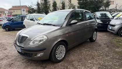 Usata Lancia Ypsilon 80 CV (58 kW) 2004 Utilitaria