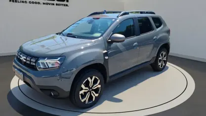 Usata Dacia Duster Journey 101 CV (74 kW) 2023 Grigio ceramica SUV