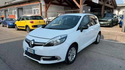 Usata Renault Scénic III Bose Edition 110 CV (80 kW) 2016 Bianco Monovolume