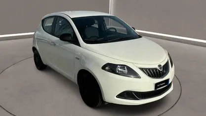Usata Lancia Ypsilon S 69 CV (50 kW) 2023 Bianco Utilitaria