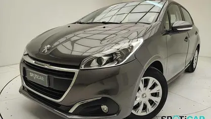 Usata Peugeot 208 Access 82 CV (60 kW) 2018 Grigio Utilitaria