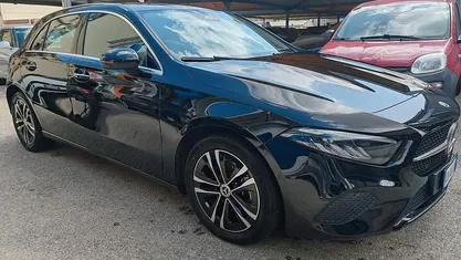 Usata Mercedes A180 115 CV (84 kW) 2023 Nero Berlina