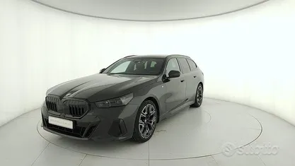 Usata BMW 520 M Sport 197 CV (144 kW) 2024 Grigio Station wagon