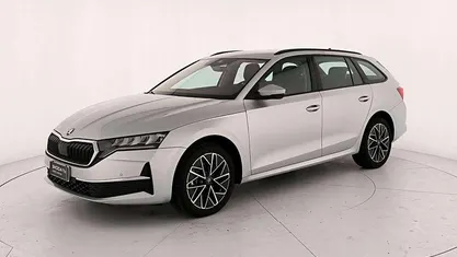 Argento brillante metallizzato Usata 2025 Skoda Octavia Executive Station wagon | 28.900 € (Buon prezzo)