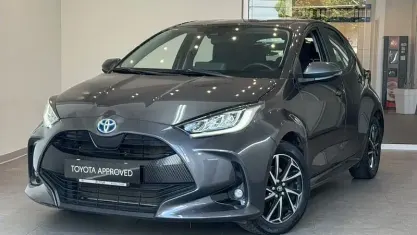 Usata Toyota Yaris Hybrid Trend 116 CV (85 kW) 2022 Grigio Utilitaria