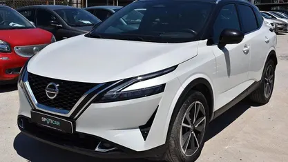 Bianco Usata 2022 Nissan Qashqai Tekna SUV | 20.900 € (Buon prezzo)