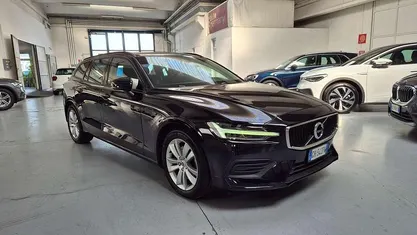 Usata Volvo V60 Momentum 197 CV (144 kW) 2021 Station wagon
