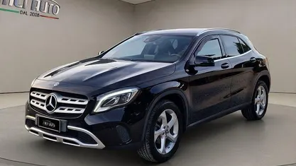 Usata Mercedes GLA200 136 CV (100 kW) 2018 Nero SUV