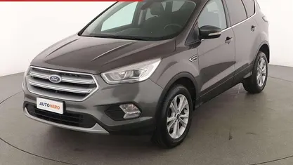 Usata Ford Kuga Titanium 120 CV (88 kW) 2021 Argento SUV