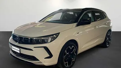 Other Usata 2024 Opel Grandland X Ultimate SUV | 24.500 € (Buon prezzo)