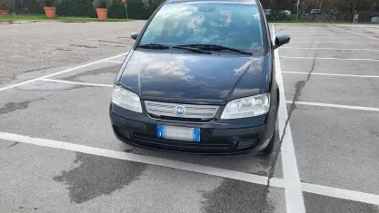 Usata Fiat Idea 90 CV (66 kW) 2008 Nero Monovolume