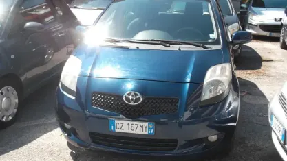 Usata Toyota Yaris Sol 90 CV (66 kW) 2006 Bluazzurro Berlina