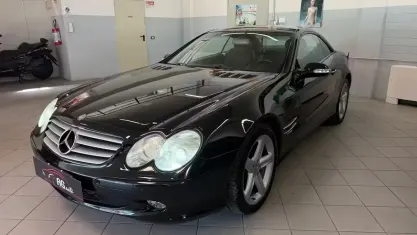 Usata Mercedes SL500 306 CV (225 kW) 2002 Nero Cabrio