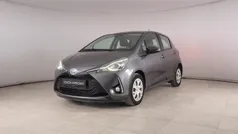 Grigio Usata 2018 Toyota Yaris Hybrid Active Tre volumi | 11.500 € (Buon prezzo)