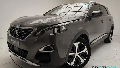 Usata Peugeot 5008 GT-line 131 CV (96 kW) 2019 Grigio SUV
