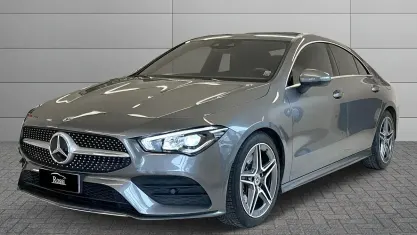 Usata Mercedes CLA200 Premium 150 CV (110 kW) 2019 Grigio chiaro metallizzato Coupé