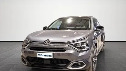 Usata Citroën e-C4 Shine 100 kW (136 CV) 2022 Grigio SUV