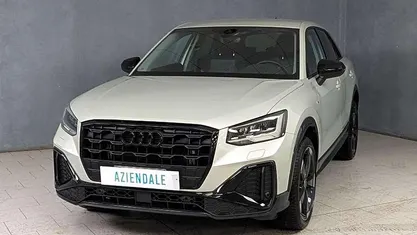 Grigio Usata 2024 Audi Q2 S-Line SUV | 29.890 € (Buon prezzo)