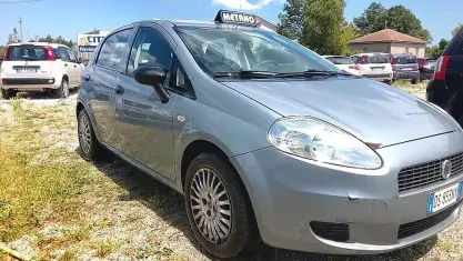 Usata Fiat Grande Punto 69 CV (50 kW) 2008 Grigio Utilitaria