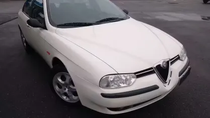 Usata Alfa Romeo 156 Distinctive 150 CV (110 kW) 2001 Beige Berlina