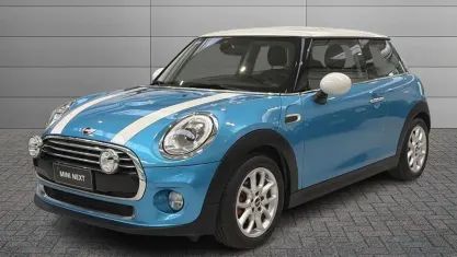 Usata Mini Cooper D 116 CV (85 kW) 2017 Azzurro Utilitaria