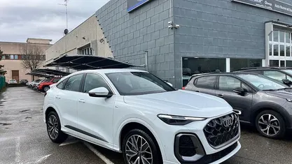Bianco Nuova 2025 Audi Q5 Ambiente SUV | 65.500 €