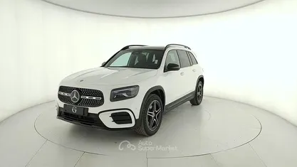 Nuova Mercedes GLB200 150 CV (110 kW) 2026 Bianco SUV