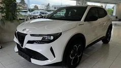 Bianco metallizzato Nuova 2025 Alfa Romeo GT Junior Edizione Speciale | 27.900 € (Buon prezzo)