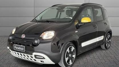 Usata Fiat Panda Cross Cross 69 CV (50 kW) 2025 Nero Utilitaria
