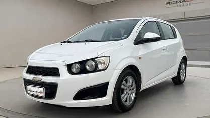 Usata Chevrolet Aveo LT 75 CV (55 kW) 2011 Bianco Berlina