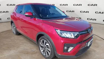 Usata SsangYong Tivoli 136 CV (100 kW) 2021 Rosso SUV