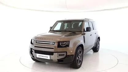 Marrone Usata 2025 Land Rover Defender SE Dynamic SUV | 83.900 € (Super prezzo)