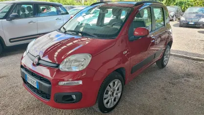 Usata Fiat Panda Lounge 80 CV (58 kW) 2016 Rosso Utilitaria