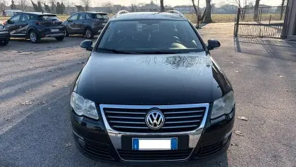 Usata VW Passat Highline 170 CV (125 kW) 2007 Nero Station wagon