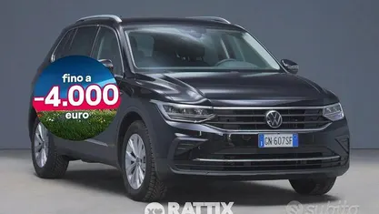 Usata VW Tiguan Life 122 CV (89 kW) 2023 Deep black perlato SUV