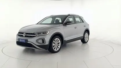 Usata VW T-Roc Style 116 CV (85 kW) 2025 Argento SUV