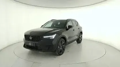 Nuova Volvo XC40 Plus 163 CV (119 kW) 2026 Vapour grey SUV