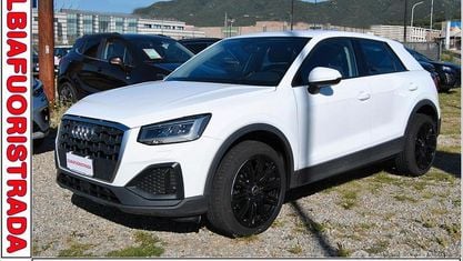 Begagnad Audi Q2 Business 116 HK (85 kW) 2023 Vit SUV