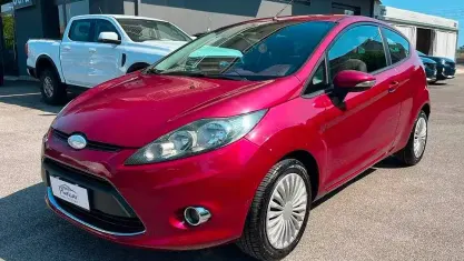 Usata Ford Fiesta 82 CV (60 kW) 2009 Berlina